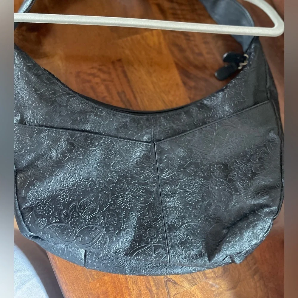 Great American Leather Works Black Purse/Hobo/Bag Imprinted Floral Pattern - Picture 8 of 10